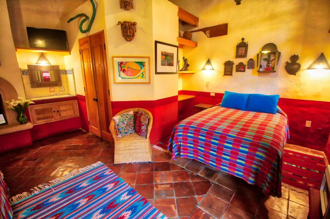 Hotel Casa Encantada Patzcuaro Bagian luar foto